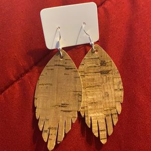 Cork leaf fringe